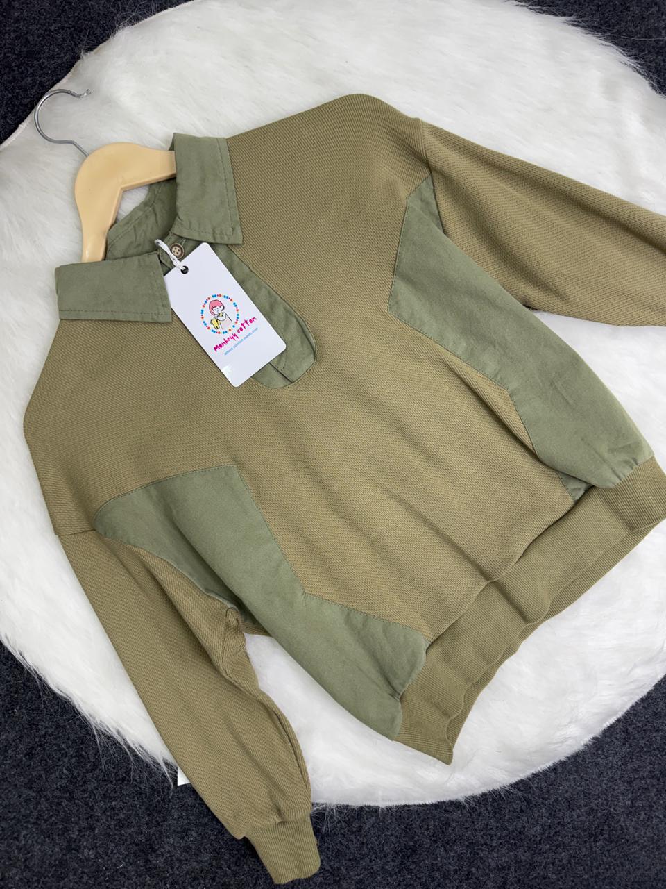 Sweatshirt