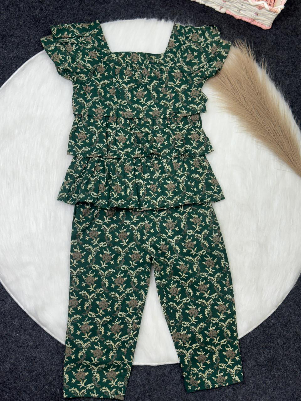 Cotton frill top co-ord set green