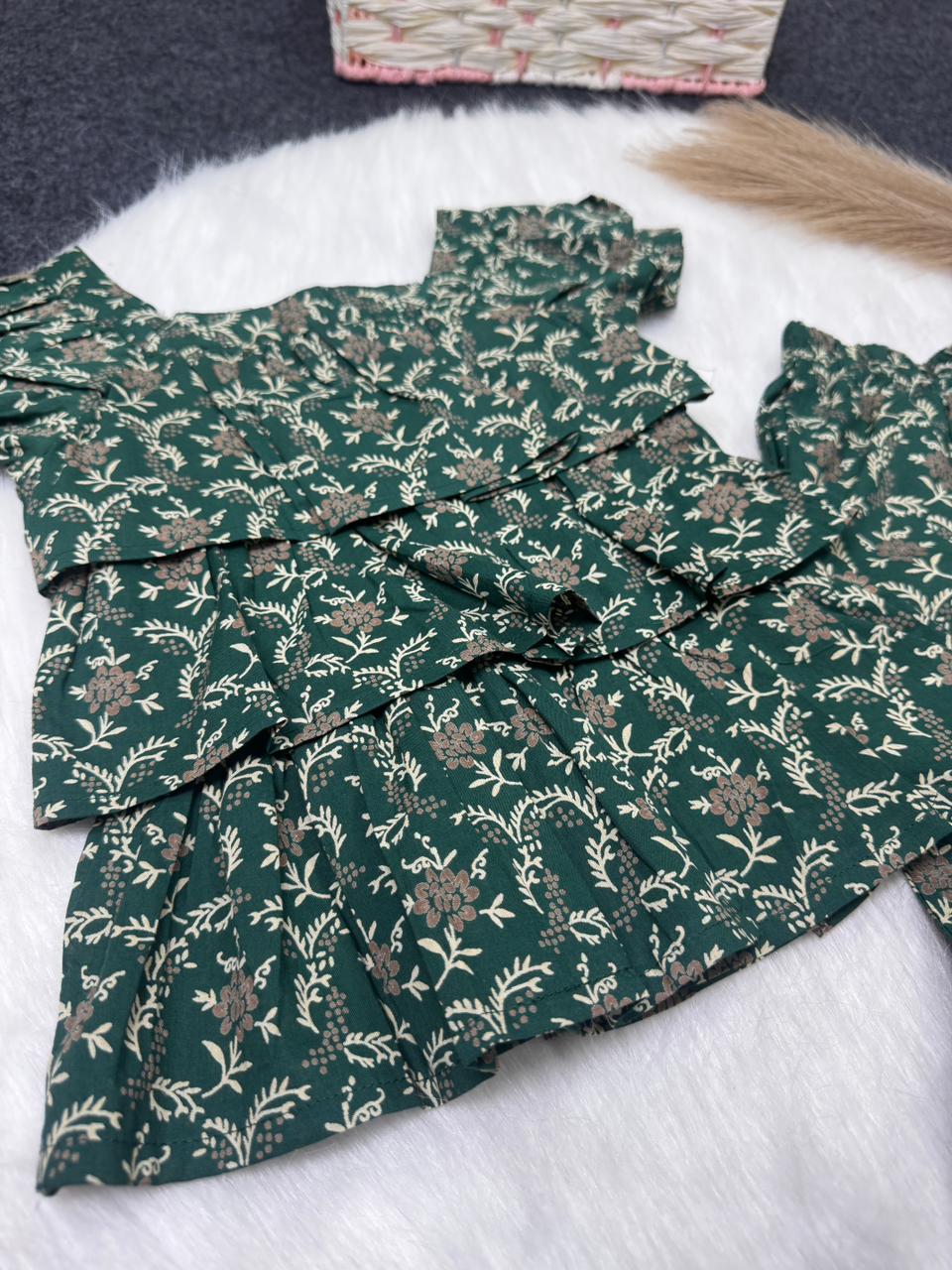 Cotton frill top co-ord set green