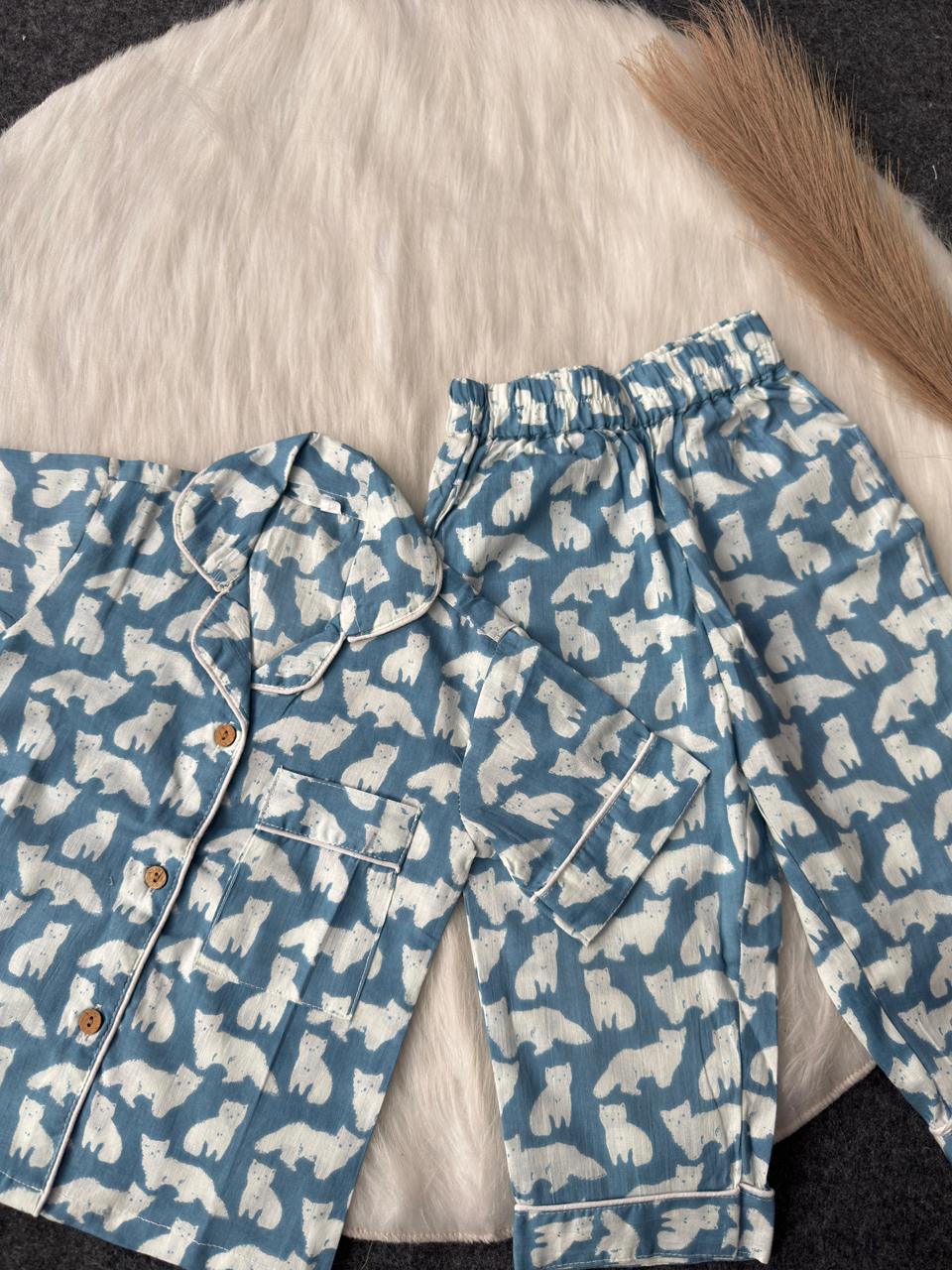 Cat print night suit