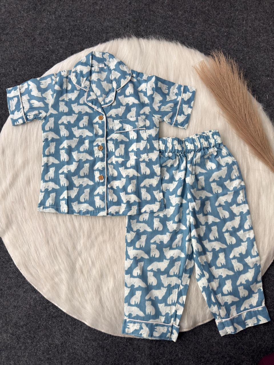 Cat print night suit