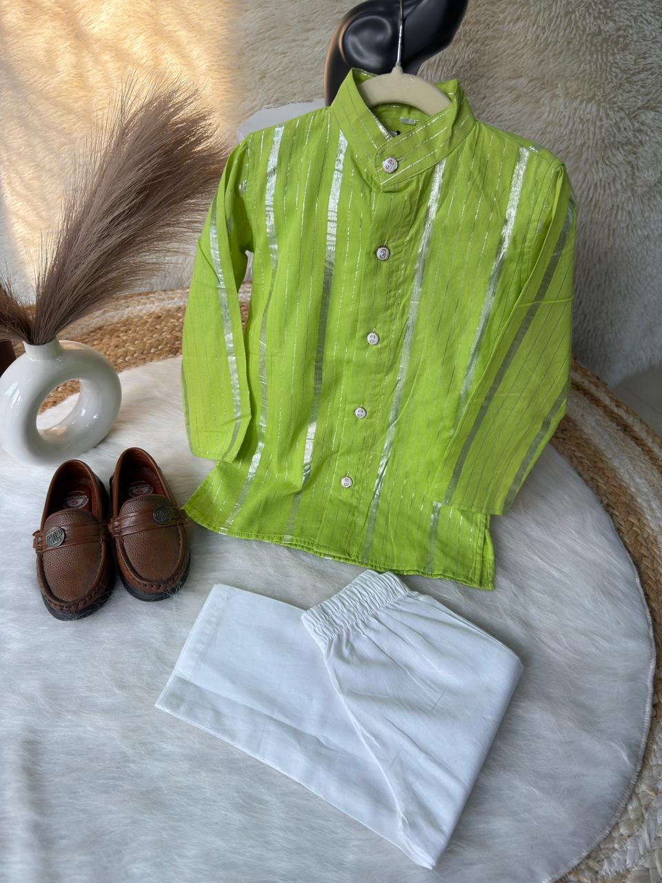 Cotton lurex kurta pajama Parrot green