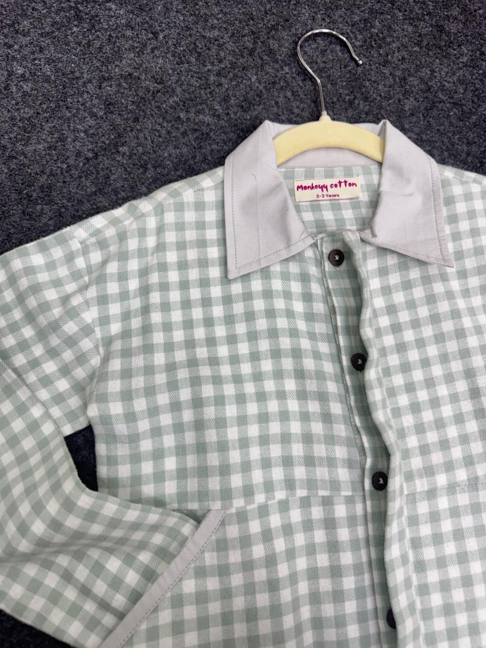 Woven check jacket White & green